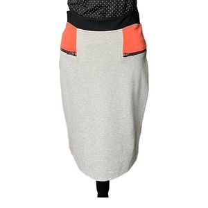 French Connection Skirt Size 8 in Gray with Orange Zippered Detail Knee Length